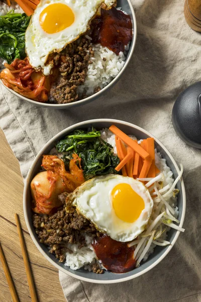 Arroz Bibimbap Coreano Casero Picante Con Huevo Carne Res — Foto de Stock