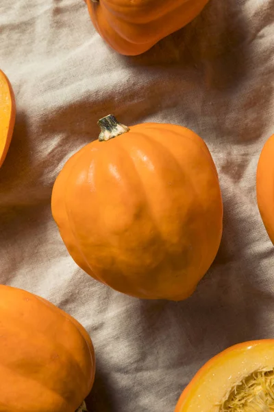 Rauwe Biologische Golden Acorn Squash Ready Cook — Stockfoto