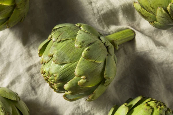 Rauwe Biologische Groene Artisjokken Ready Cook — Stockfoto