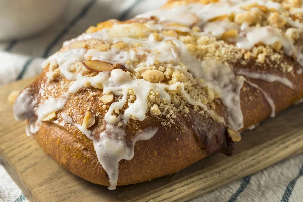 Sweet Homemade Coffee Cake Strudel Завтрак — стоковое фото