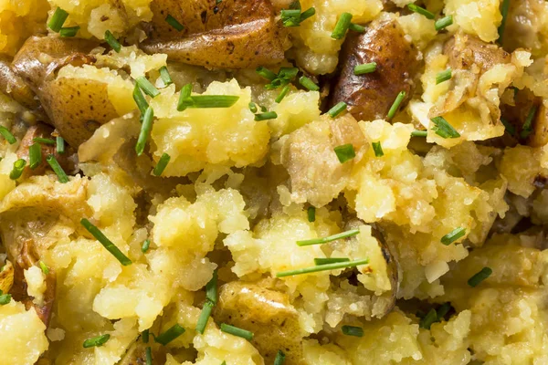 Creamy Homemade Smashed Potatoes with Chives and Butter