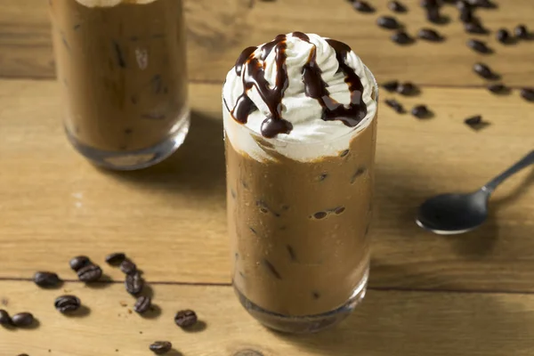 Verfrissend Koude Mokka Iced Koffie Met Slagroom — Stockfoto