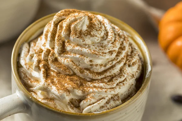 Doux Café Latte Aux Épices Citrouille Automne Avec Crème Fouettée — Photo