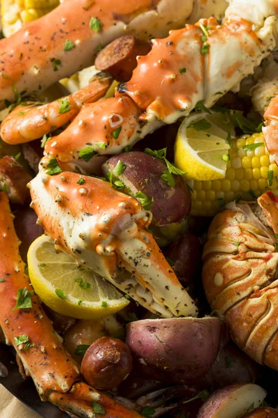 Homemade Cajun Seafood Boil Lobster Crab Shrimp — Stock Photo, Image