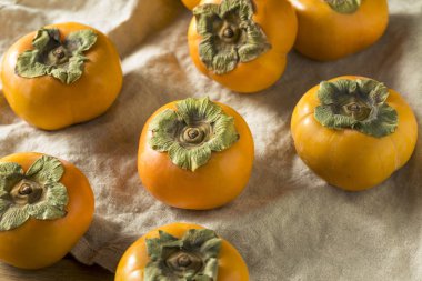 Ham organik portakal Trabzon hurması meyve yemeye hazır