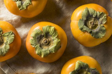 Ham organik portakal Trabzon hurması meyve yemeye hazır