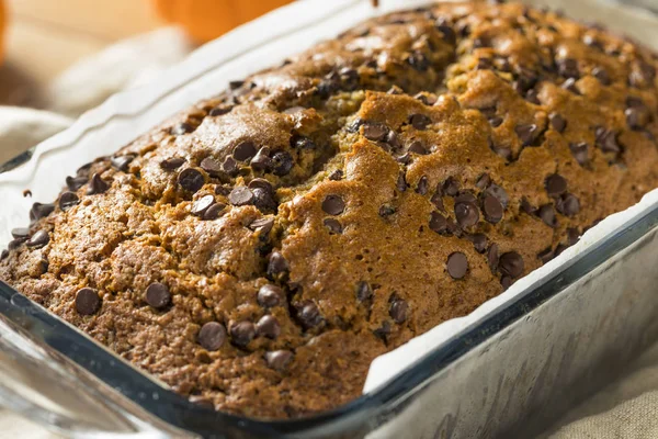 Hemmagjord Choklad Chip Pumpa Bröd Redo Att Äta — Stockfoto