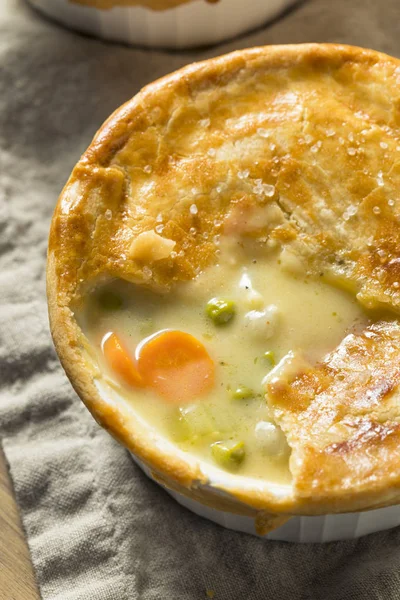 Zelfgemaakte Individuele Kip Potten Taarten Klaar Eten — Stockfoto