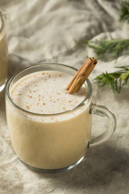 Ev yapımı Porto Riko Coquito Eggnog için belgili tanımlık tatil