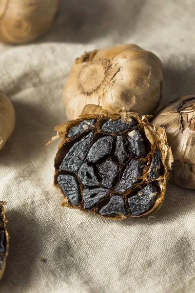 Organic Fermented Black Garlic Ready Cook — Stock Photo, Image