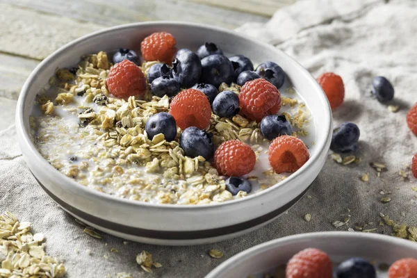 Healthy Homemade Muesli Breakfast Cereal Milk Berries — Stock Photo, Image