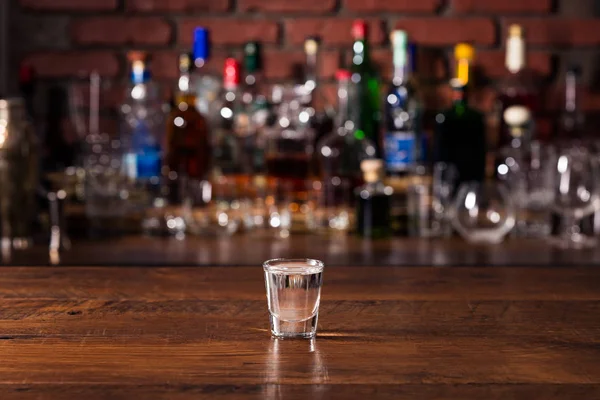 Refrescante Vodka Shot Glass Bar — Fotografia de Stock