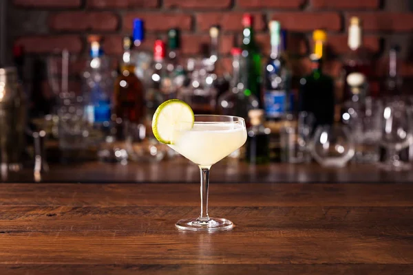 Refrescante Rum Daiquiri Cocktail Bar — Fotografia de Stock