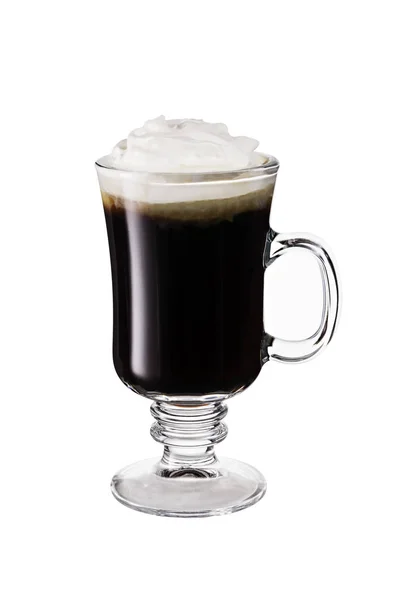 Ciepły Whiskey Irlandzka Kawa Koktajl Białym Ścieżką Przycinającą — Zdjęcie stockowe