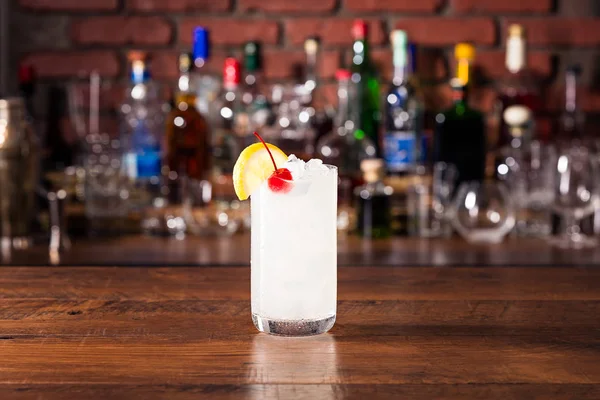 Refrescante Cóctel Tom Collins Bar — Foto de Stock