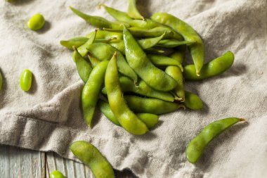 Yemeye hazır çiğ yeşil organik Edamame soya fasulye