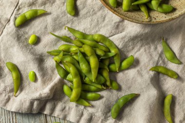 Yemeye hazır çiğ yeşil organik Edamame soya fasulye