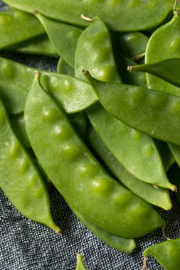 Ham yeşil organik bezelye