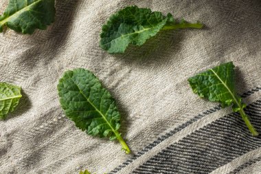 Ham yeşil organik bebek Kale