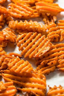 Ev yapımı tatlı patates Waffle kızartması