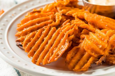 Ev yapımı tatlı patates Waffle kızartması