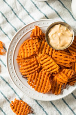 Ev yapımı tatlı patates Waffle kızartması