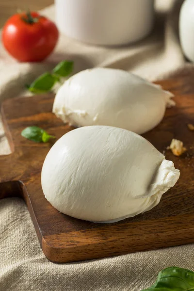 Fromage Burrata italien blanc fait maison — Photo