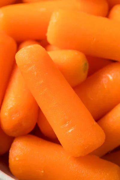 Raw Organic Orange Baby Carrots — Stock Photo, Image