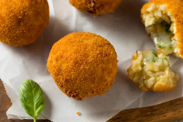 Caseiro Profundo frito Risotto Arancini — Fotografia de Stock