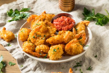 Ev yapımı Fried Coconut karides
