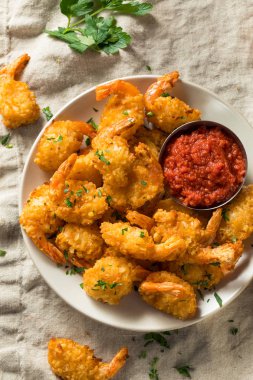Ev yapımı Fried Coconut karides