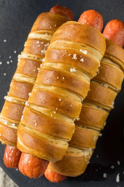 Homemade Pretzel Wrapped Hot Dog — Stock Photo, Image