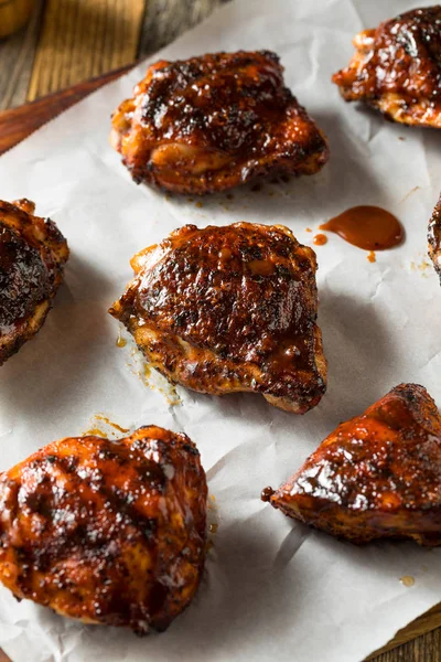 Homemade Grilled Barbecue Chicken Thighs — Stock Photo, Image