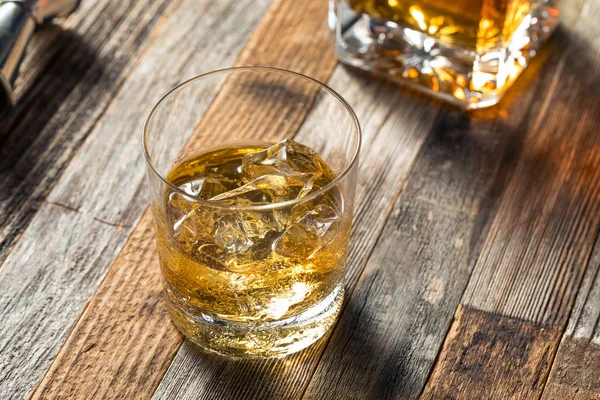 Amber Whiskey on the Rocks — Stok Foto