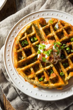 Pastırma ile Ev Yapımı Tuzlu Waffle