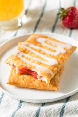 Tatlı Kahvaltı çilek tost makinesi pasta