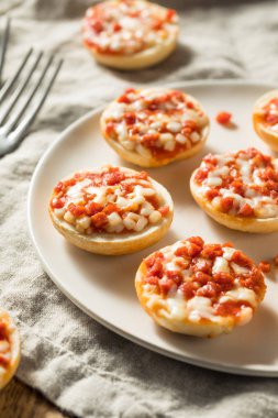 Dondurulmuş Mini Pizza Simitler