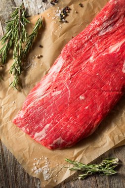 Çiğ Çim Beslenen Flank Steak