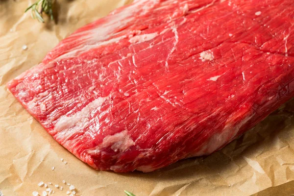 Raw Grass Fed Flank Steak — Stock Photo, Image