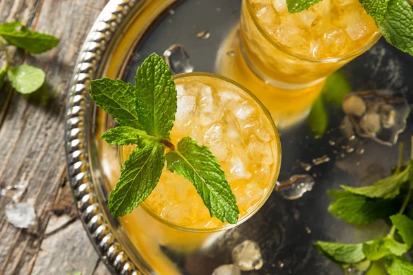 Fatto in casa Kentucky Bourbon Mint Julep — Foto Stock