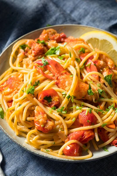 Pâtes maison salées au homard — Photo