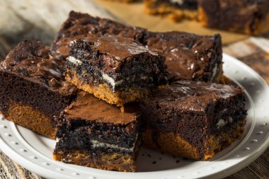 Ev Yapımı Çikolata Lıkek Brownies