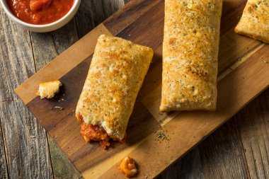 Sağlıksız Mikrodalga Pizza Cepler