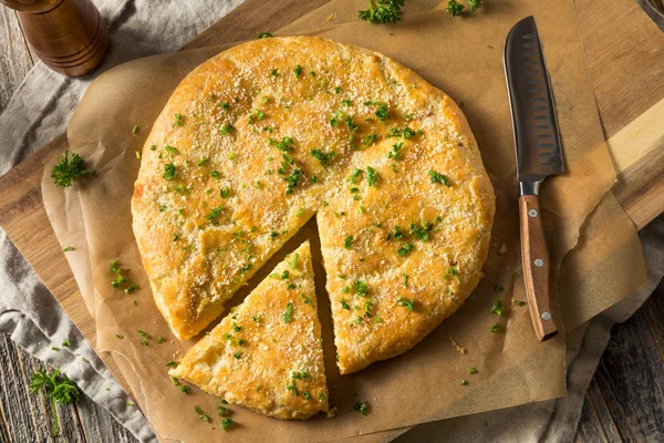 Homemade Russian Cheese Stuffed Bread — Stock Photo, Image