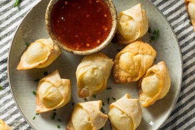 Çin krem peyniri Wontons