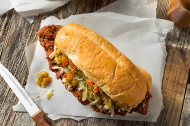 Ev yapımı Ekmekli Chicago Biftek Sandviç