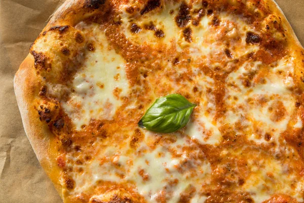 Fatto in casa tradizionale neopolitano PIzza — Foto Stock