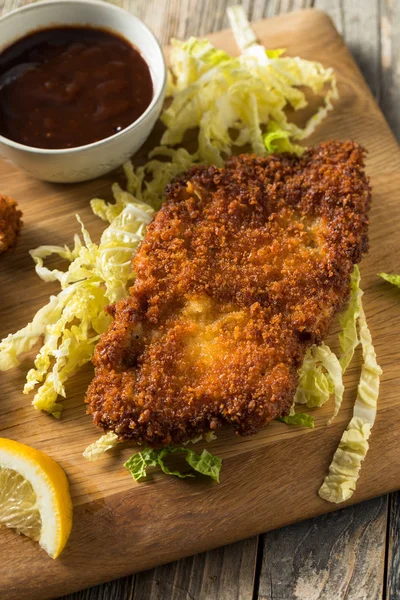 Facut acasa Porc japonez Tonkatsu — Fotografie, imagine de stoc