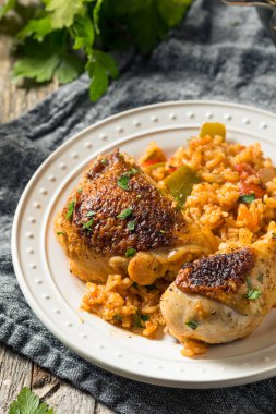 Ev yapımı İspanyol Arroz con Pollo