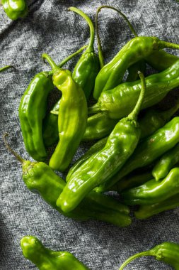 Çiğ Yeşil Organik Shishito Biber